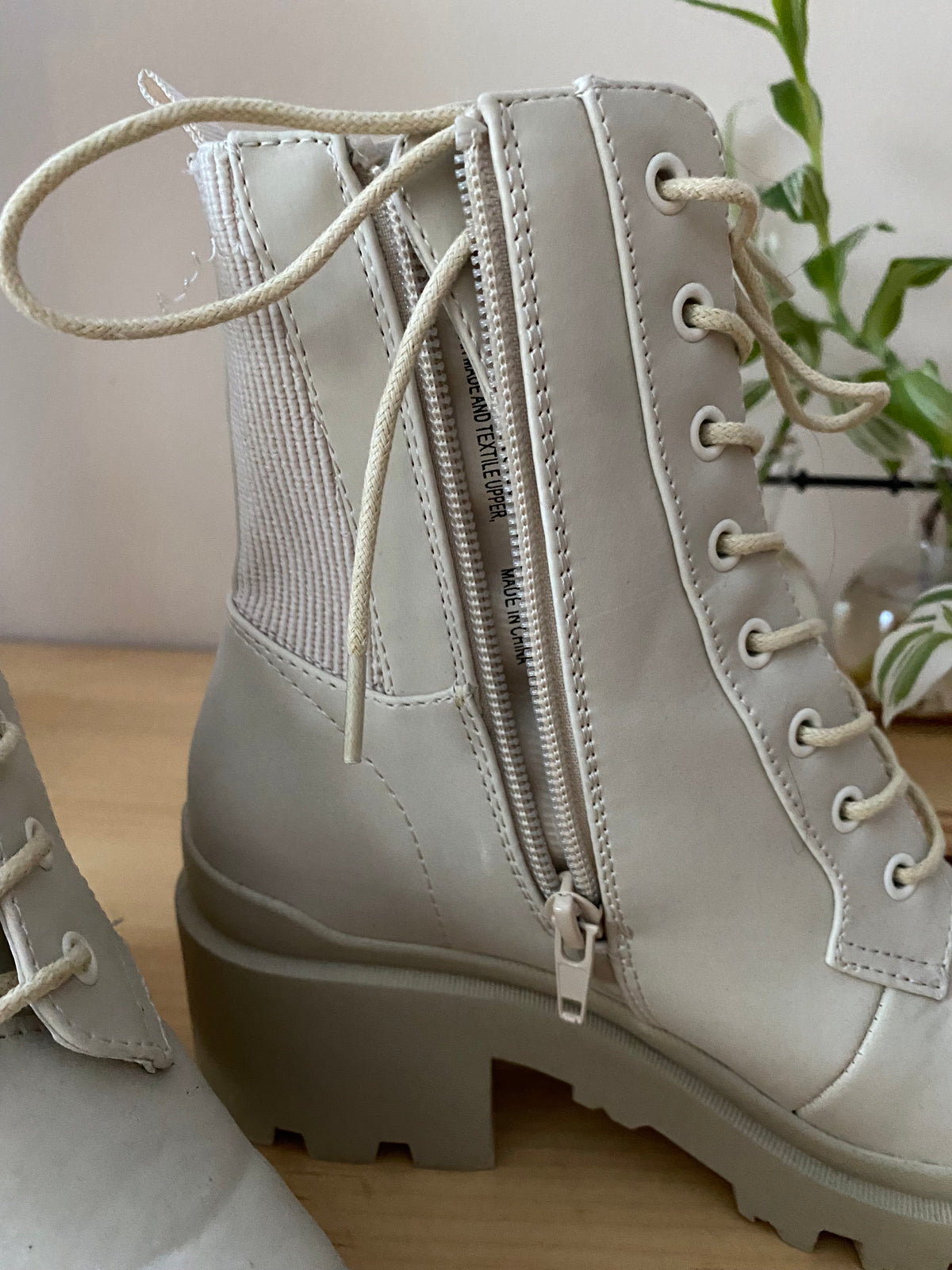 Zip Up Boots (Women&#39;s Size 5.5)