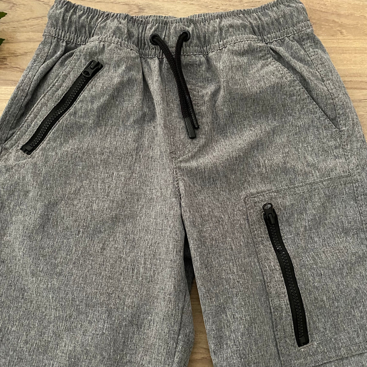 Shorts (Boys Size 6-7)