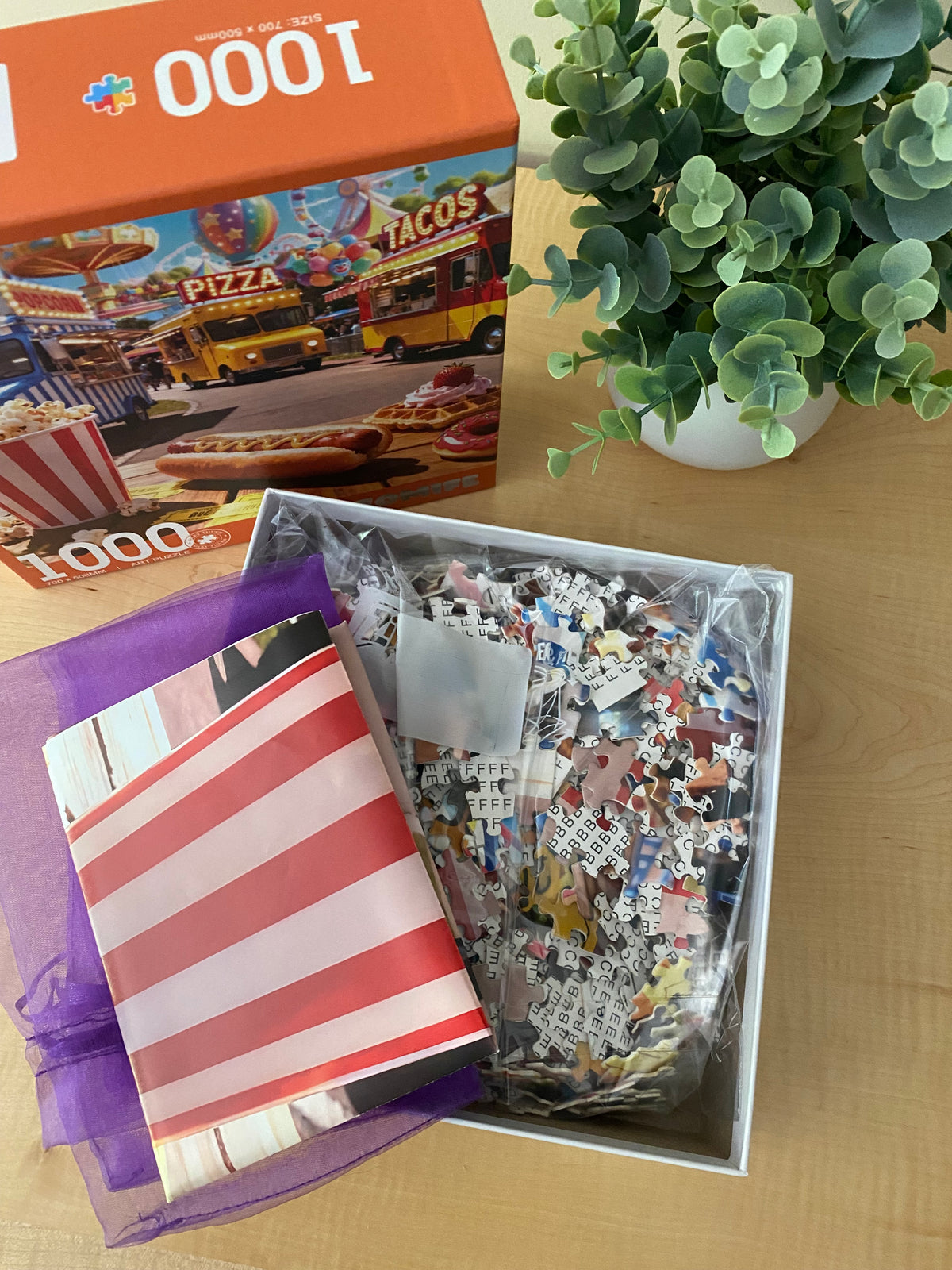 AMUZEMENT PARK & FAST FOOD PUZZLE - 1000 PIECES