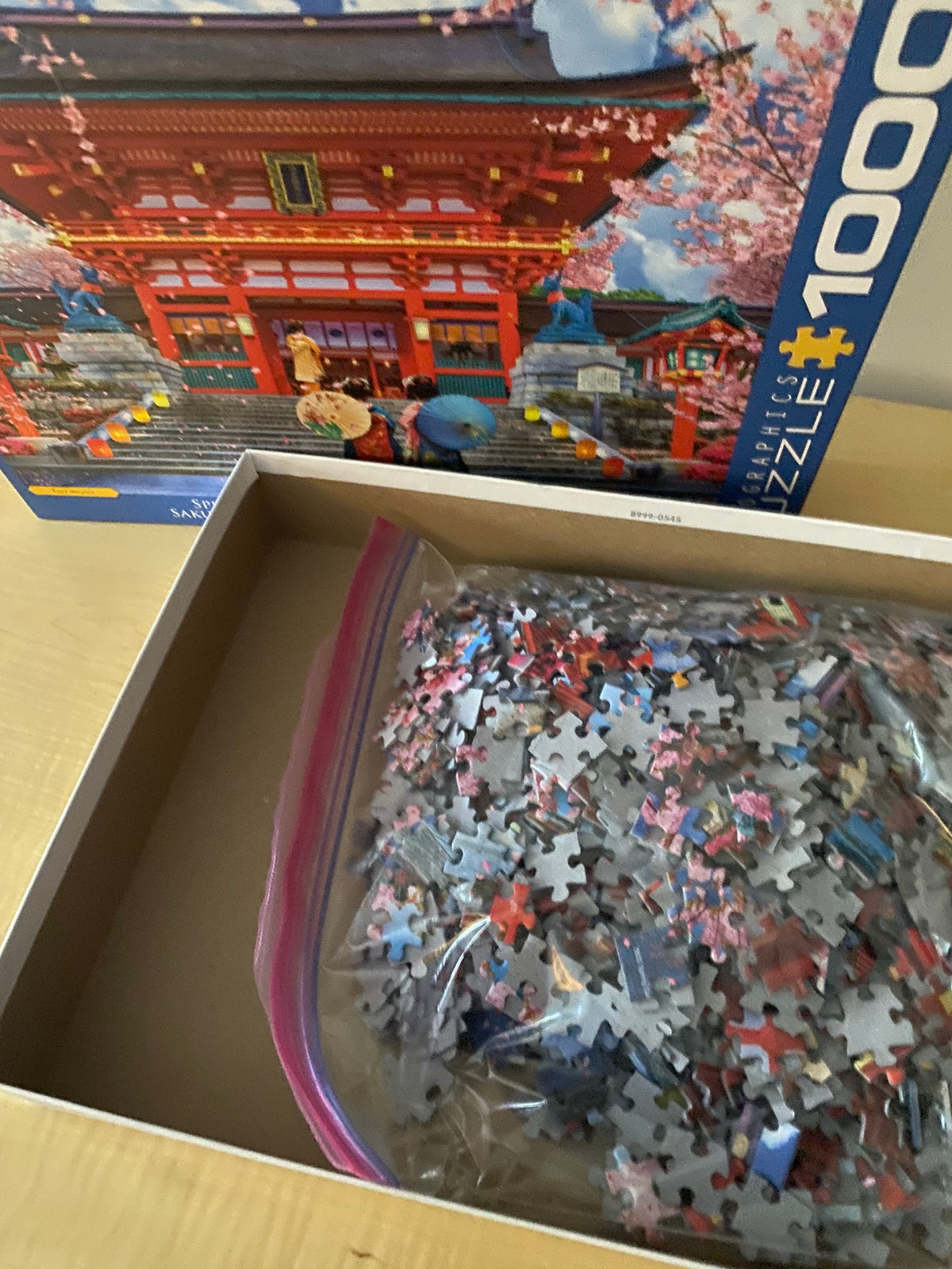 SPRING SAKURA PUZZLE - 1000 PIECES