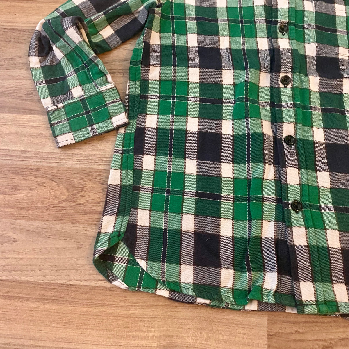 Full Button Up Shirt (Boys Size 6-7)