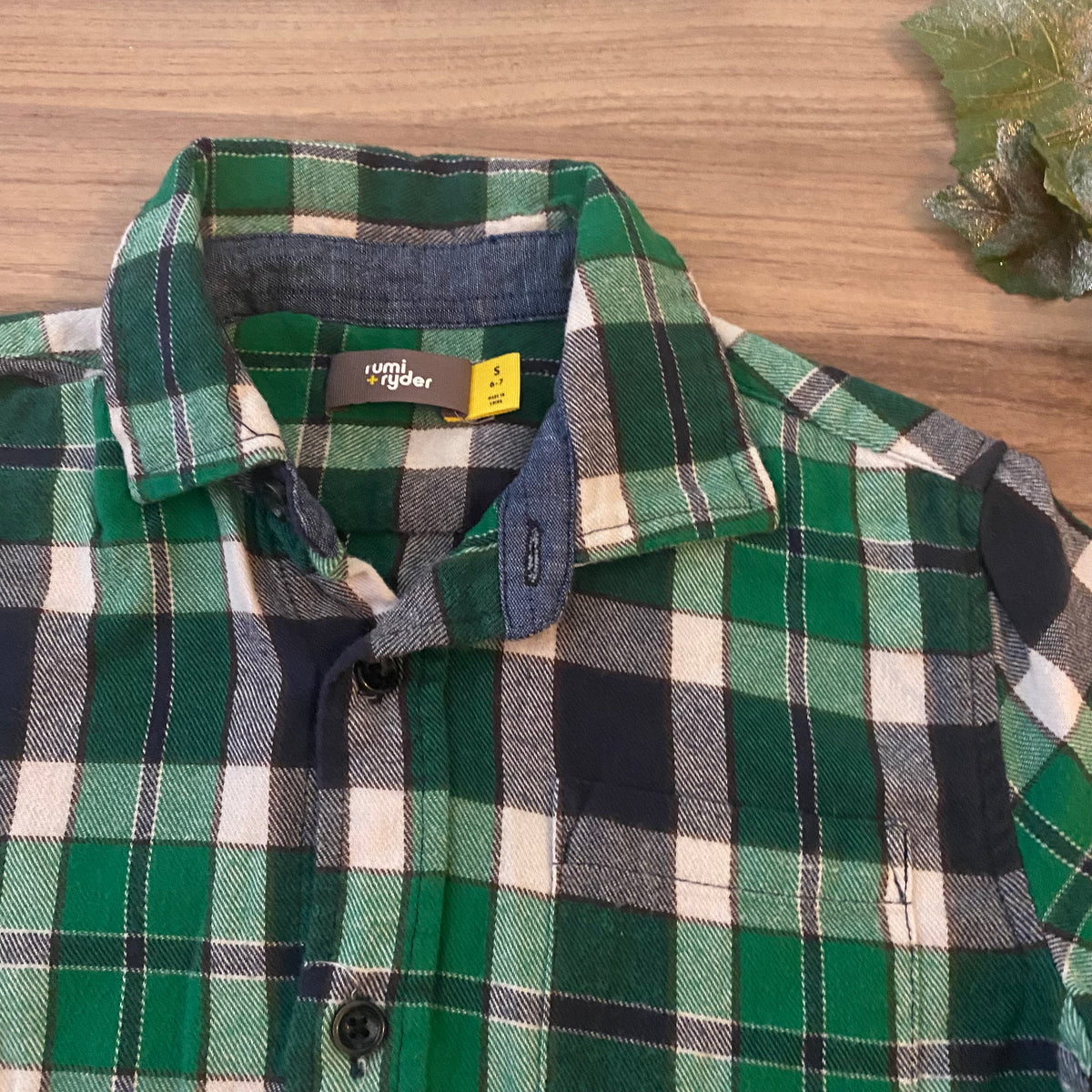 Full Button Up Shirt (Boys Size 6-7)