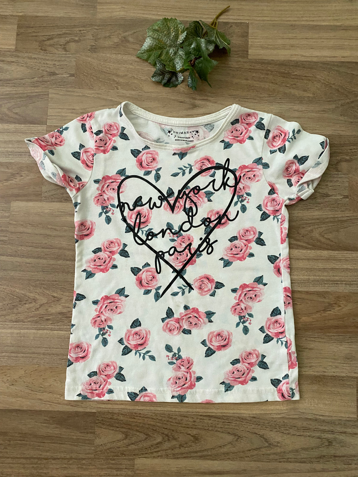 Short Sleeve Graphic Top (Girls Size 8-9)