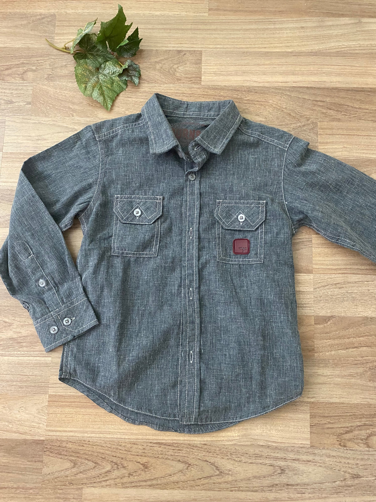 Full Button Up Shirt (Boys Size 6)