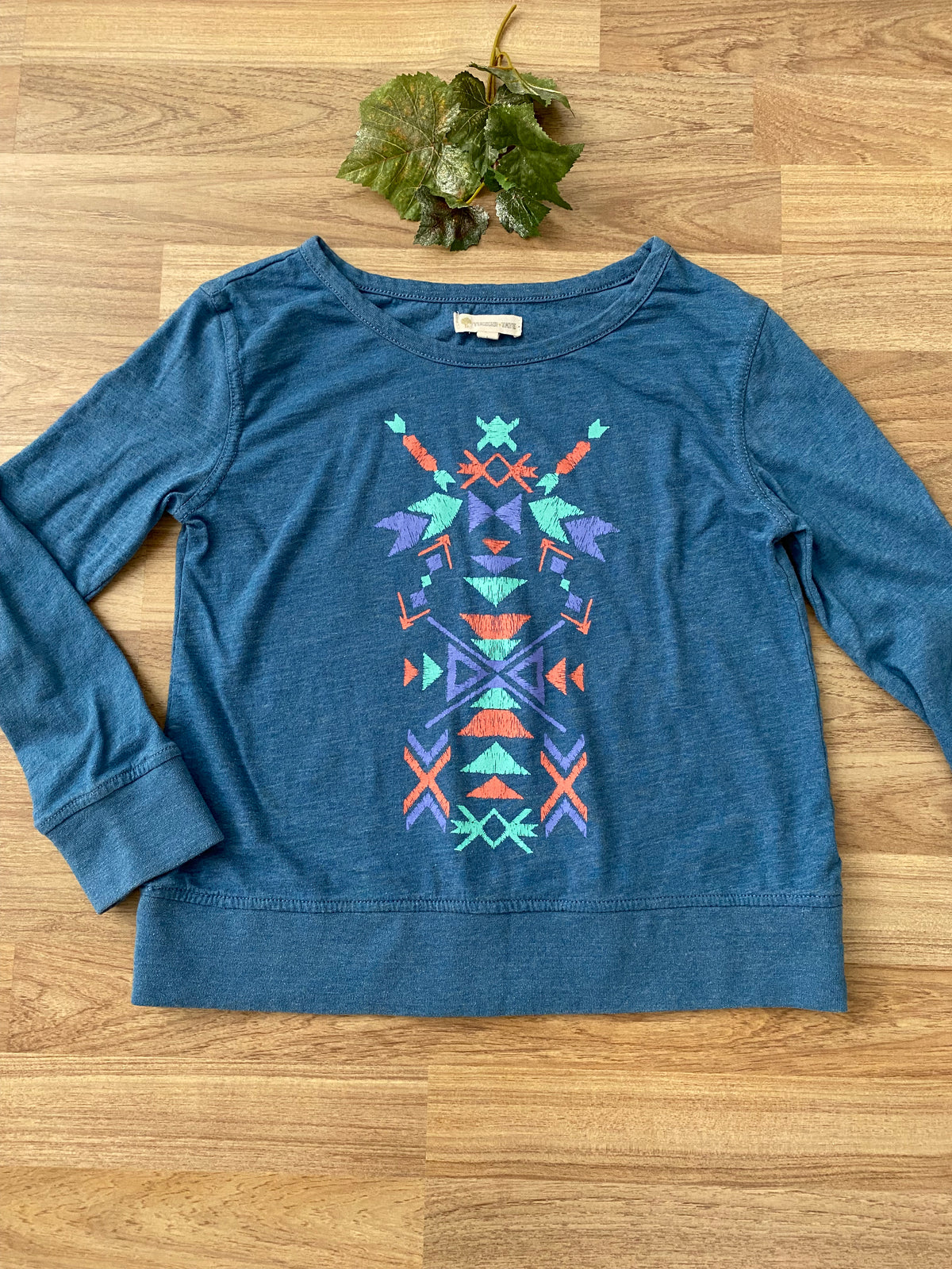 Long Sleeve Graphic Top (Girls Size 10-12)