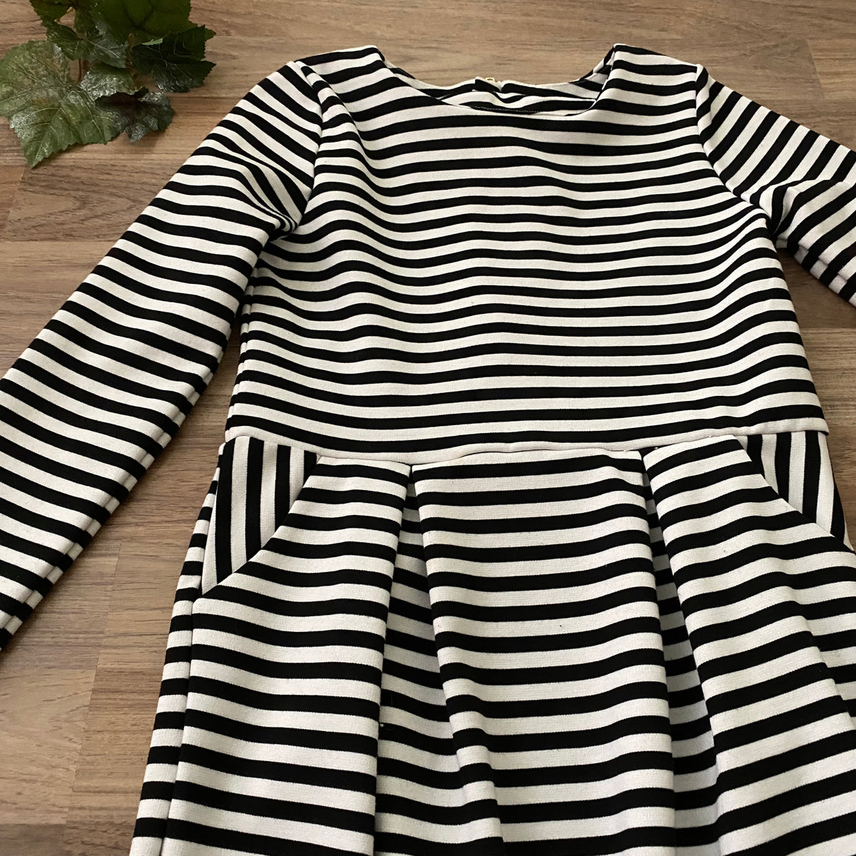 Dress (Girls Size 6-8)