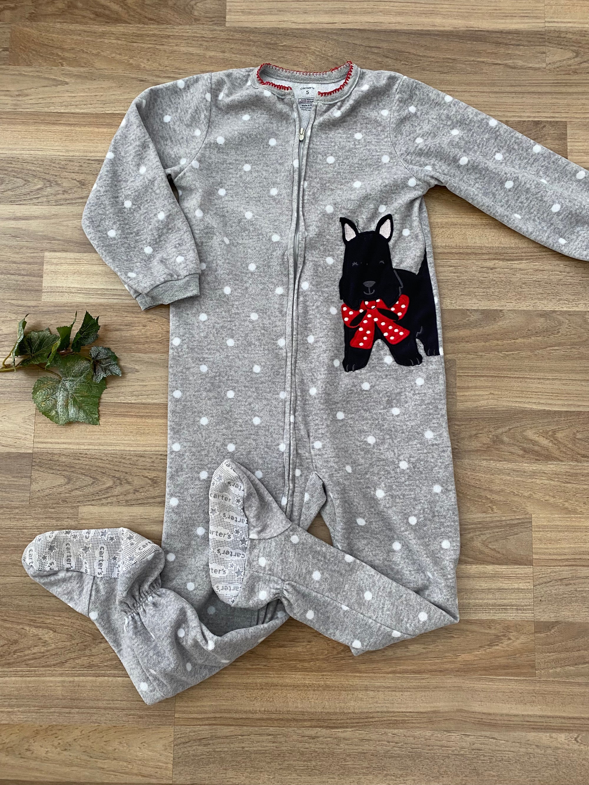 Full Zip Footed PJ's (Girls Size 5)